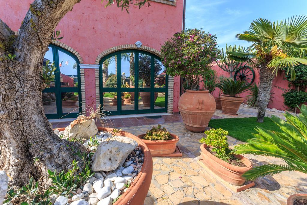 Casa Vacanze Villa Flumini Flumini di Quartu Bagian luar foto